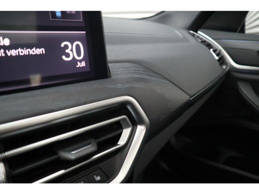 BMW X3 xDrive30e M-Sport Panorama / 360 camera / Head-Up / Trekhaak / HiFi / Blackline / ActivLease financial lease