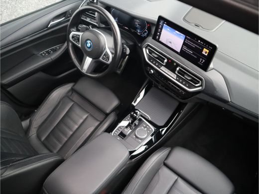 BMW X3 xDrive30e M-Sport SOH 87% / Panorama / 360 camera / Head-Up / Trekhaak / HiFi / Blackline / ActivLease financial lease