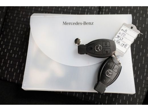 Mercedes-Benz Vito 114 CDI 136pk RWD Lang 9G Automaat Airco/Navi/Camera 07-2021 ActivLease financial lease