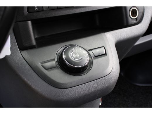 Opel Vivaro 2.0 CDTI L2H1 DC AUTOMAAT | 6 PERSOONS | LEDER | NAVI | 360 CAMERA  | CLIMA | CRUISE | PARKEERSEN... ActivLease financial lease