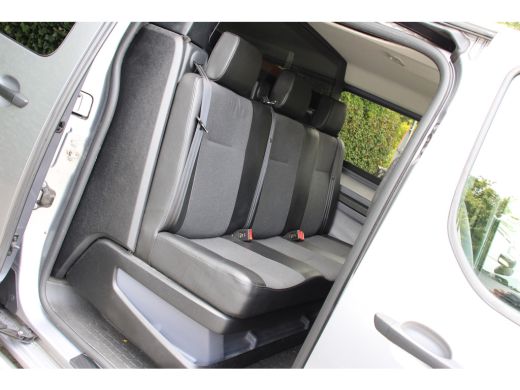 Opel Vivaro 2.0 CDTI L2H1 DC AUTOMAAT | 6 PERSOONS | LEDER | NAVI | 360 CAMERA  | CLIMA | CRUISE | PARKEERSEN... ActivLease financial lease