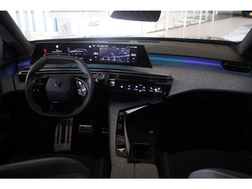 Peugeot e-5008 GT 73 kWh 210-PK | LUXE UITVOERING | ORGINEEL NL AUTO | BTW AUTO | 7 PERSOONS ActivLease financial lease