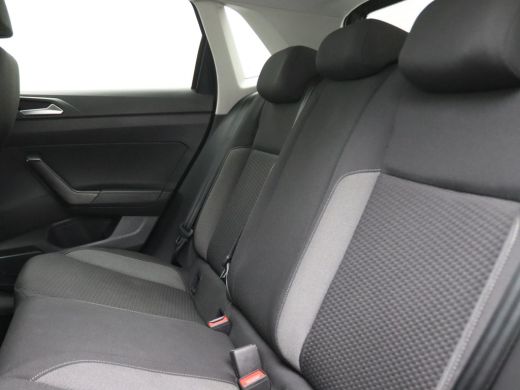 Volkswagen Polo 1.0 TSI Life DSG Navigatie, Climatronic, Cruise Control, Keyless, Parkeersensoren, Achteruitrijca... ActivLease financial lease