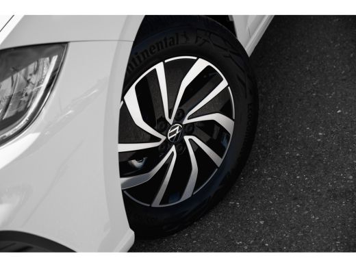 Volkswagen Polo Life Edition Inclusief €2000,- inruilvoordeel | 'App-Connect' smartphone integratie | Buitenspieg... ActivLease financial lease