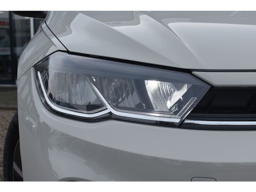 Volkswagen Polo Life Edition | 'App-Connect' smartphone integratie | Buitenspiegels elektrisch instel- verwarm- e... ActivLease financial lease