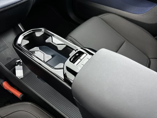 Volvo  EX30 Single Motor Extended Range Ultra 69 kWh | 20" | Getint glas | Stoel/stuurverwarming | 360 Camera... ActivLease financial lease