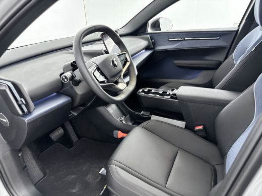 Volvo  EX30 Single Motor Extended Range Ultra 69 kWh | 20" | Getint glas | Stoel/stuurverwarming | 360 Camera... ActivLease financial lease