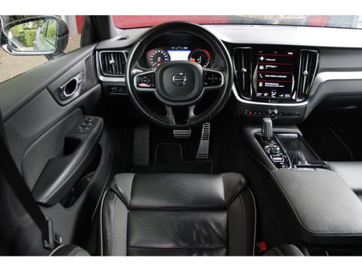 Volvo  V60 2.0 T6 Recharge AWD R-Design | Styling Kit | Trekhaak | Camera | Adaptive Cruise | BLIS | Memory ActivLease financial lease