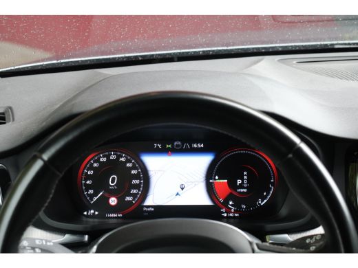 Volvo  V60 2.0 T6 Recharge AWD R-Design | Styling Kit | Trekhaak | Camera | Adaptive Cruise | BLIS | Memory ActivLease financial lease