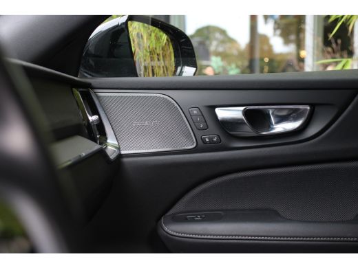 Volvo  V60 2.0 T6 Recharge AWD R-Design | Styling Kit | Trekhaak | Camera | Adaptive Cruise | BLIS | Memory ActivLease financial lease
