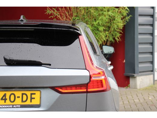 Volvo  V60 2.0 T6 Recharge AWD R-Design | Styling Kit | Trekhaak | Camera | Adaptive Cruise | BLIS | Memory ActivLease financial lease