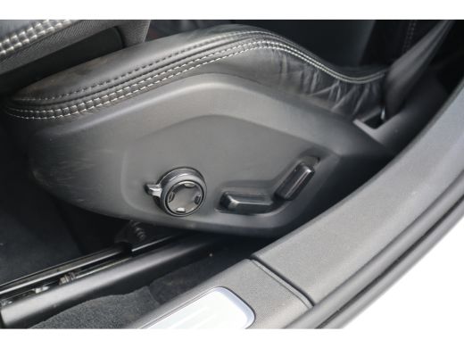 Volvo  V90 2.0 T8 AWD Inscription Panorama / Bowers & Wilkins / Pilot assist / Dode hoek / ActivLease financial lease