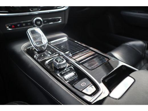 Volvo  V90 2.0 T8 AWD Inscription Panorama / Bowers & Wilkins / Pilot assist / Dode hoek / ActivLease financial lease