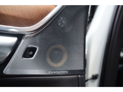 Volvo  V90 2.0 T8 AWD Inscription Panorama / Bowers & Wilkins / Pilot assist / Dode hoek / ActivLease financial lease
