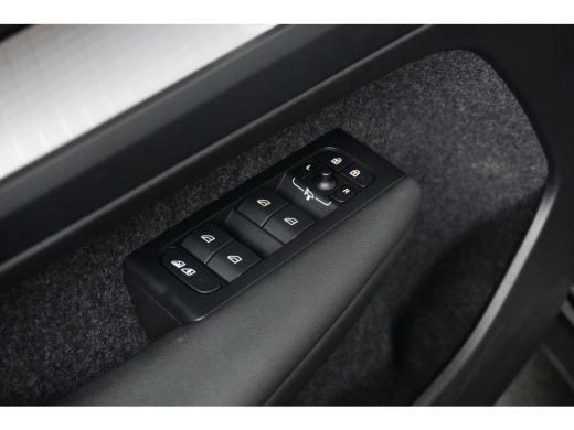 Volvo  XC40 1.5 T5 Recharge Inscription Expression | Adaptive Cruise | BLIS | Camera | Stuur/stoelverwarming ... ActivLease financial lease