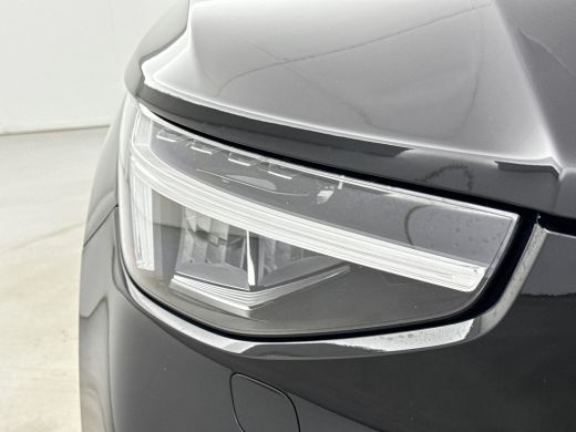 Volvo  XC40 T4 Recharge Ultimate Bright | 19" | Panoramadak | Harman Kardon | Elektr. verst. stoelen | Adapti... ActivLease financial lease