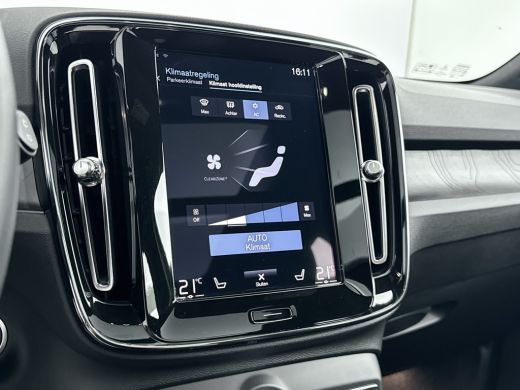 Volvo  XC40 T4 Recharge Ultimate Bright | 19" | Panoramadak | Harman Kardon | Elektr. verst. stoelen | Adapti... ActivLease financial lease