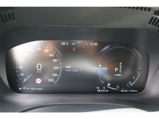 Volvo  XC60 2.0 Recharge T6 AWD R-Design Panorama dak / Head-Up / Harman Kardon / 360 camera / Adaptieve crui... ActivLease financial lease