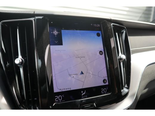 Volvo  XC60 2.0 Recharge T6 AWD R-Design Panorama dak / Head-Up / Harman Kardon / 360 camera / Adaptieve crui... ActivLease financial lease