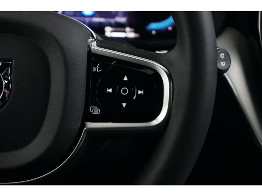 Volvo  XC60 2.0 T6 Plug-in hybrid AWD Plus Dark | Trekhaak | Panoramadak | Memory | Adaptive Cruise | BLIS | ... ActivLease financial lease