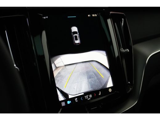 Volvo  XC60 2.0 T6 Plug-in hybrid AWD Plus Dark | Trekhaak | Panoramadak | Memory | Adaptive Cruise | BLIS | ... ActivLease financial lease