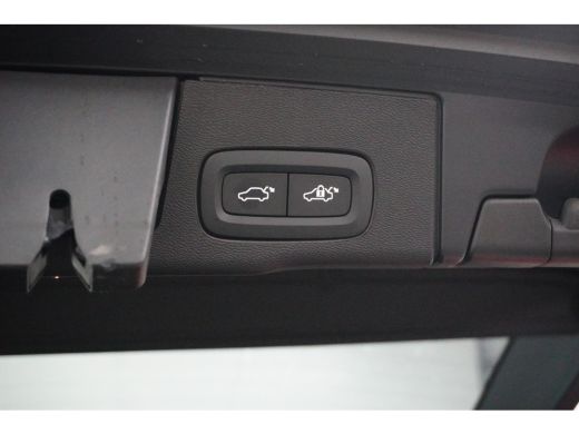 Volvo  XC60 2.0 T6 Plug-in hybrid AWD Plus Dark | Trekhaak | Panoramadak | Memory | Adaptive Cruise | BLIS | ... ActivLease financial lease