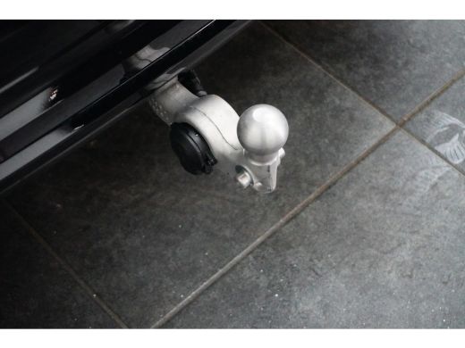 Volvo  XC60 2.0 T6 Plug-in hybrid AWD Plus Dark | Trekhaak | Panoramadak | Memory | Adaptive Cruise | BLIS | ... ActivLease financial lease