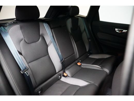Volvo  XC60 2.0 T6 Plug-in hybrid AWD Plus Dark | Trekhaak | Panoramadak | Memory | Adaptive Cruise | BLIS | ... ActivLease financial lease