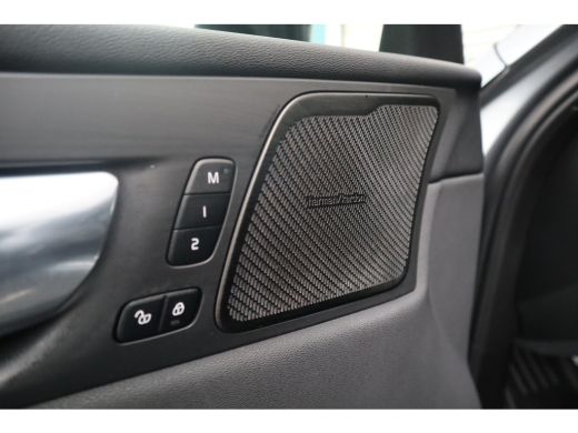 Volvo  XC60 2.0 T8 Twin Engine AWD R-Design Luchtvering / Harman Kardon / Panorama dak / ActivLease financial lease