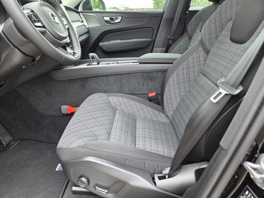 Volvo  XC60 T6 Core Business Edition | 360cam | H&K | Facelift! | ActivLease financial lease