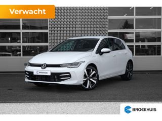 Volkswagen Golf Life Edition eHybrid | 'App-Connect' draadloze smartphone integratie | Achterbank in ongelijke de...