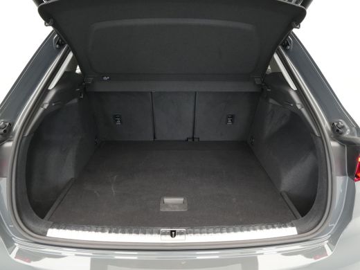 Audi Q3 35 TFSI 150 pk S-Tronic Advanced edition Navigatie, Sportstoelen, ActivLease financial lease