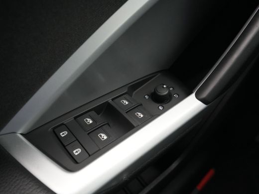 Audi Q3 35 TFSI 150 pk S-Tronic Advanced edition Navigatie, Sportstoelen, ActivLease financial lease