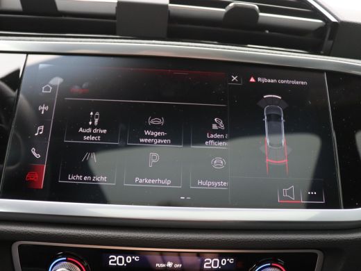 Audi Q3 45 TFSI e S Edition 245PK DSG matrix led, trekhaak, adaptive cruise, panormadak, elek. bedienbare... ActivLease financial lease