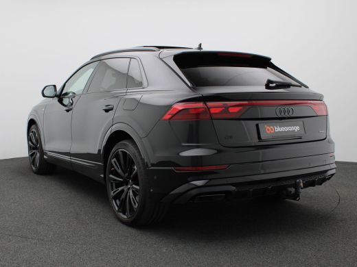 Audi Q8 60 TFSIe quattro Pro Line S Competition 489PK Tipt Panoramadak, 360 gr. camera, trekhaak, leder, ... ActivLease financial lease