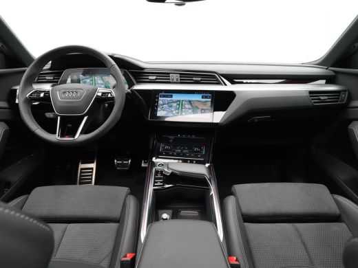 Audi Q8 e-tron 55 quattro S-Line Edition Competition 115 kWh 408pk Panorama Navigatie Camera Stoelverwarming Luc... ActivLease financial lease