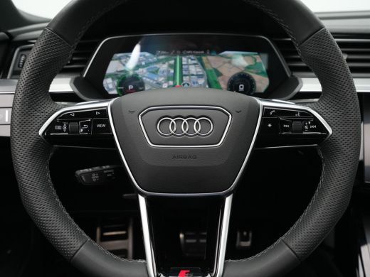 Audi Q8 e-tron 55 quattro S-Line Edition Competition 115 kWh 408pk Panorama Navigatie Camera Stoelverwarming Luc... ActivLease financial lease