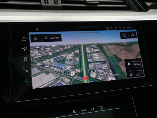 Audi Q8 e-tron 55 quattro S-Line Edition Competition 115 kWh 408pk Panorama Navigatie Camera Stoelverwarming Luc... ActivLease financial lease