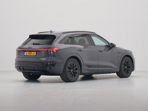 Audi Q8 e-tron 55 quattro S-Line Edition Competition 115 kWh 408pk Panorama Navigatie Camera Stoelverwarming Luc... ActivLease financial lease