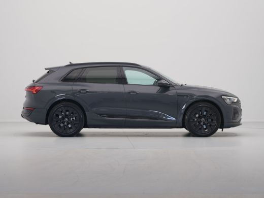 Audi Q8 e-tron 55 quattro S-Line Edition Competition 115 kWh 408pk Panorama Navigatie Camera Stoelverwarming Luc... ActivLease financial lease