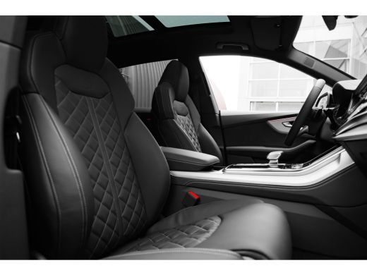 Audi Q8 Pro Line S Competition | Adaptive cruise control | Bang & Olufsen Premium 3D | Glazen panoramadak ActivLease financial lease