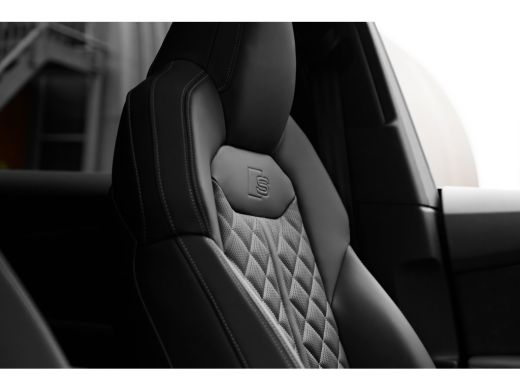 Audi Q8 Pro Line S Competition | Adaptive cruise control | Bang & Olufsen Premium 3D | Glazen panoramadak ActivLease financial lease