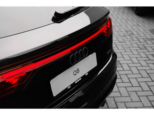 Audi Q8 Pro Line S Competition | Adaptive cruise control | Bang & Olufsen Premium 3D | Glazen panoramadak ActivLease financial lease