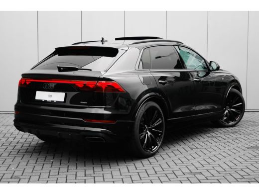 Audi Q8 Pro Line S Competition | Adaptive cruise control | Bang & Olufsen Premium 3D | Glazen panoramadak ActivLease financial lease