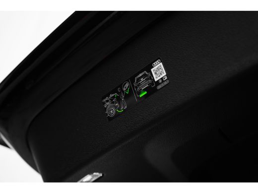 Audi Q8 Pro Line S Competition | Adaptive cruise control | Bang & Olufsen Premium 3D | Glazen panoramadak ActivLease financial lease