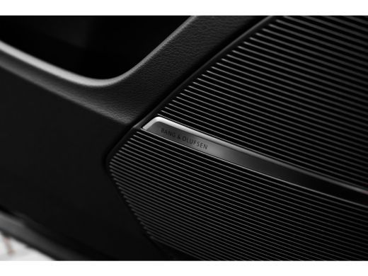 Audi Q8 Pro Line S Competition | Adaptive cruise control | Bang & Olufsen Premium 3D | Glazen panoramadak ActivLease financial lease
