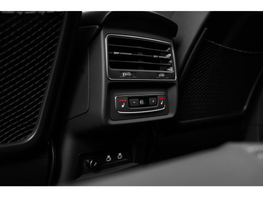 Audi Q8 Pro Line S Competition | Adaptive cruise control | Bang & Olufsen Premium 3D | Glazen panoramadak ActivLease financial lease