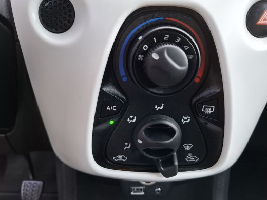 Citroën C1 1.0 VTi Millenium | Achterbank in delen neerklapbaar | Airco | Anti doorSlip Regeling ActivLease financial lease