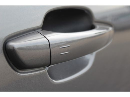 Citroën C5 Aircross 1.2 PURETECH 130PK C-SERIES SHINE / NAVI / CLIMA / FULL-LED / PDC / 18" LMV / CAMERA / KEYLESS / ... ActivLease financial lease