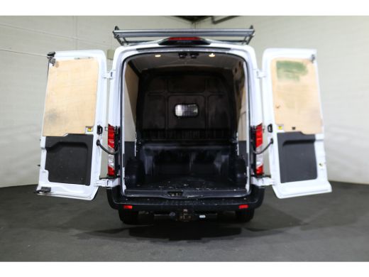 Ford Transit 2.0 TDCI 130pk L2 H2 DC Trend Airco Trekhaak Navigatie Camera ActivLease financial lease